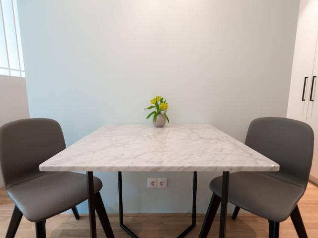 Sophisticated new studio including bathtub, balcony and lift, Vienna Amsterdam Apartments for Rent