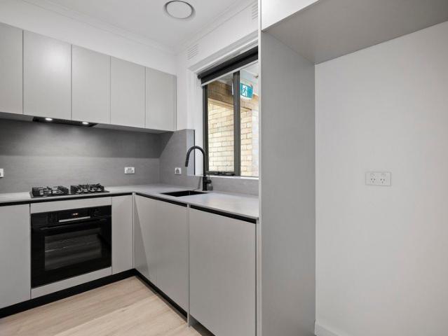 Sophisticated, Newly Renovated Living in the Heart of St Kilda East