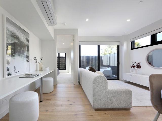 Sophisticated One Bedroom Living in Boutique Carnegie Setting