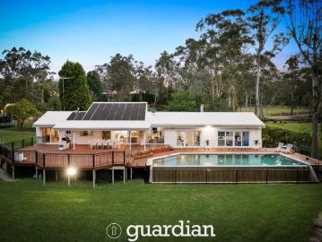 Sophisticated Acreage Living in a Peaceful Cul De Sac