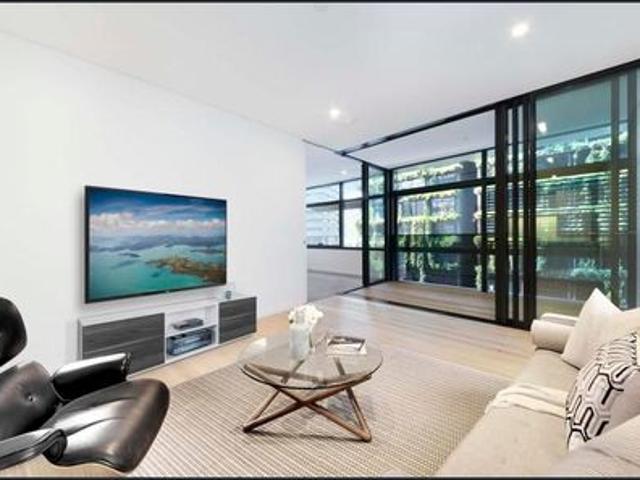 Sophisticated And Contemporary Living