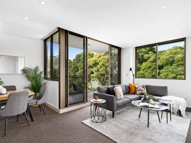 Sophisticated apartment living in a private leafy setting