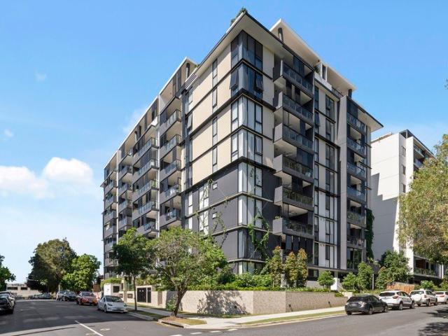 Sophisticated Apartment Living in the Heart of Stones Corner