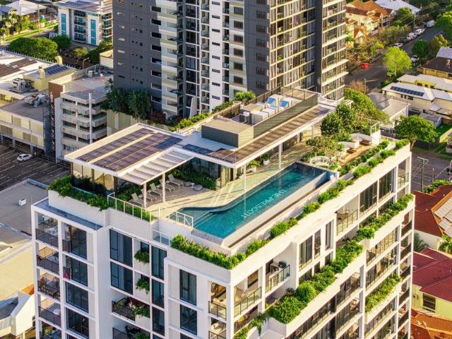 Sophisticated Apartment Living with Rooftop Pool & Panoramic River Views