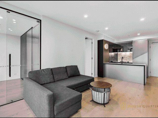 Sophisticated CBD Living with Spectacular Views