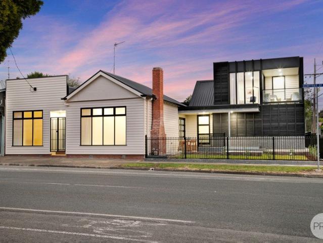 Sophisticated Central Living with Dedicated Office & Stunning CBD Views