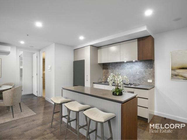 Sophisticated City Edge Living in Prestigious Flagstaff Green