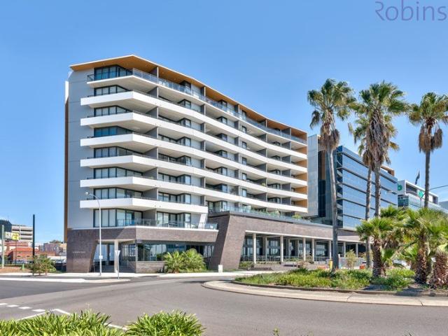 Sophisticated City Living in the Heart of Honeysuckle