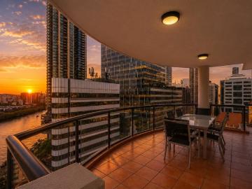 Sophisticated City Living with Space 3 Bedroom Apartment with large Balcony and River views