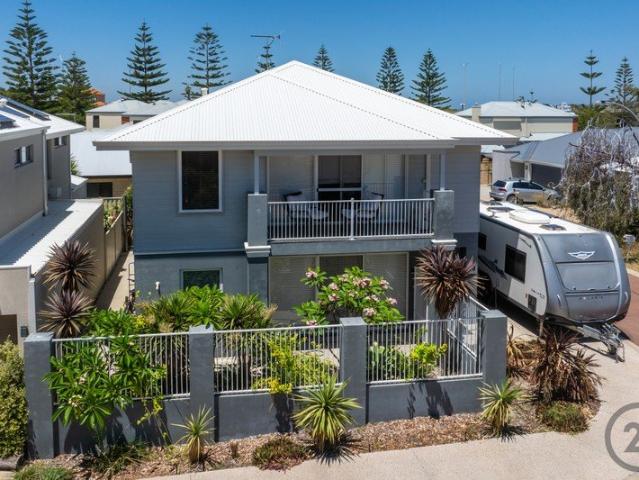 Sophisticated Coastal Living in Prestigious Port Bouvard
