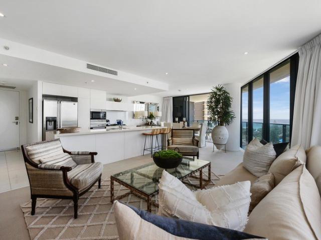 Sophisticated Coastal Living in the Heart of Broadbeach