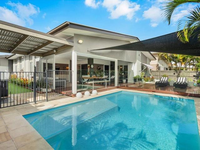 Sophisticated Coastal Living with Family Flexibility