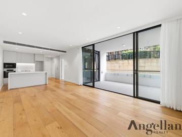Sophisticated Executive Apartment in Upmarket Pymble Position