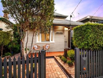 Geelong, Greater Geelong, Victoria - Parking