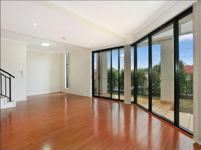 Sophisticated Full Brick Residence | Luxury, Space & Lifestyle in an Exclusive Setting