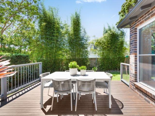 Sophisticated Family Living in a Walk to Everything Castlecrag Location