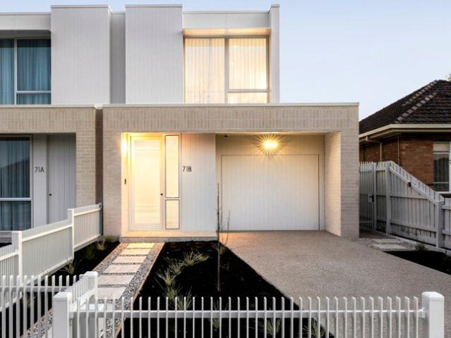 Sophisticated Family Living in a Coveted Parkside Setting