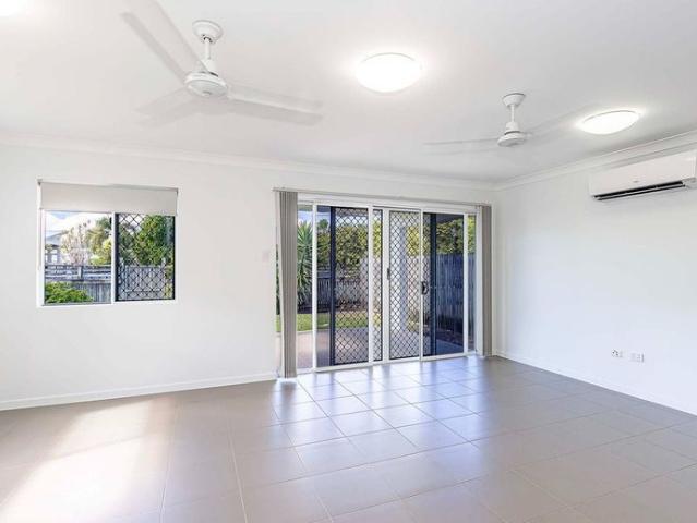 Sophisticated Family Living in Sought After Bohle Plains!