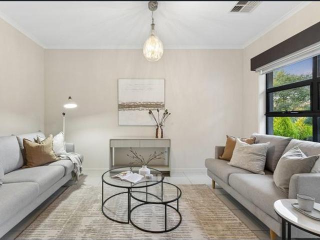 Sophisticated Family Living in the Adelaide Hills