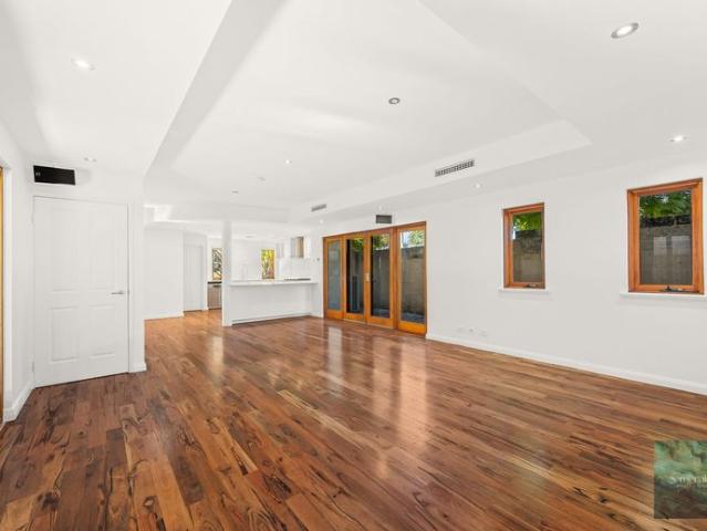 Sophisticated Family Living in the Heart of Kensington