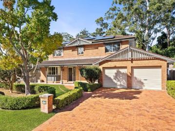 Sophisticated Family Living with Poolside Entertaining & Space to Grow