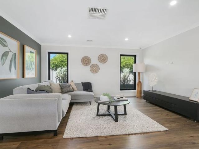 Sophisticated Family Living with Premium Entertaining