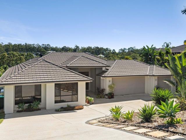 RESORT STYLE FAMILY LUXURY WITH A 57m2 MAIN BEDROOM RETREAT + TRIPLE GARAGE + SOLAR