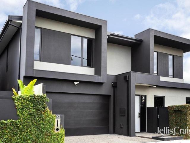 Sophisticated family luxury in the zone
