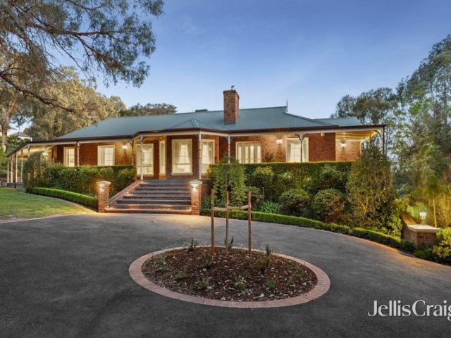 Sophisticated family sanctuary in exclusive Fasan Rise cul de sac