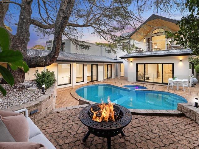 Sophisticated family sanctuary in prized position