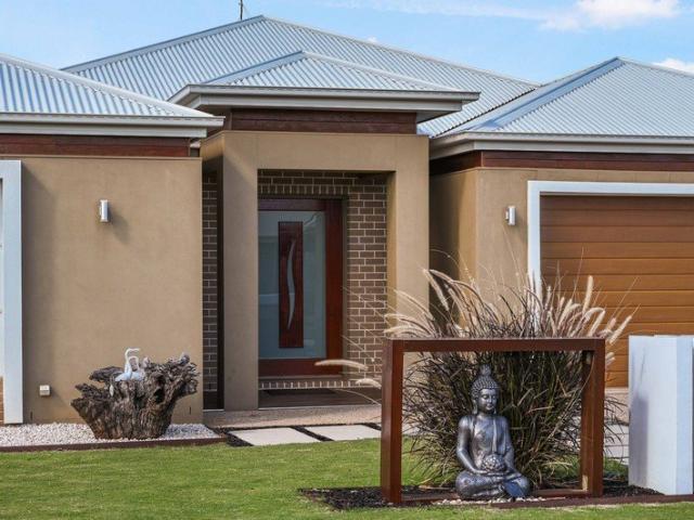 Sophisticated Family Sanctuary with Premium Upgrades