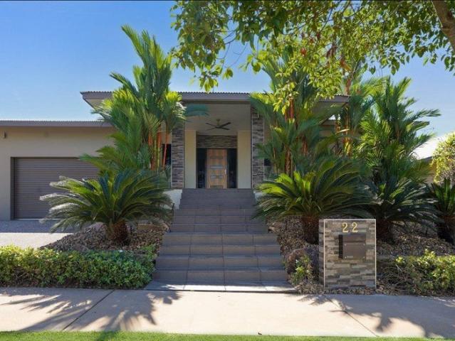 Sophisticated Four Bedroom Family Home Space, Pool & Lifestyle in Durack Heights