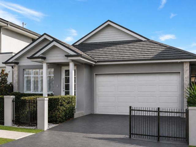 Sophisticated Hamptons Elegance | Luxury Family Living | Premium Finishes Throughout
