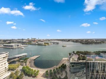 Sophisticated Harbour Side Luxury A Sun Drenched Vision in One Sydney Harbour