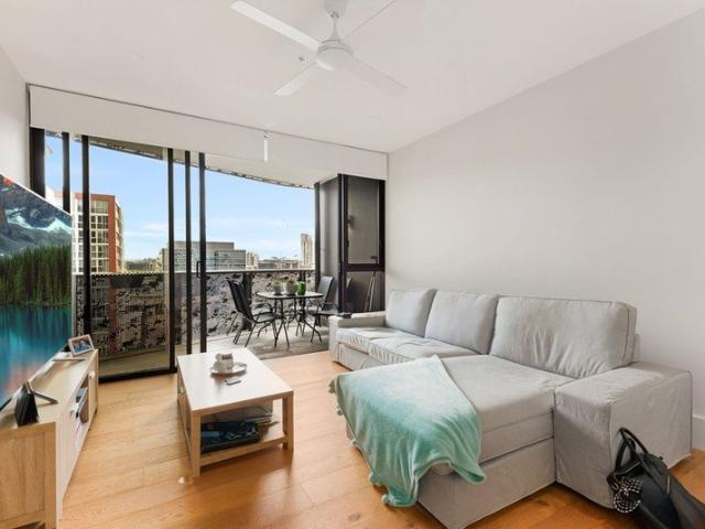 Sophisticated Inner City Living at Chester & Ella Level 15 Residence in the Heart of Newstead