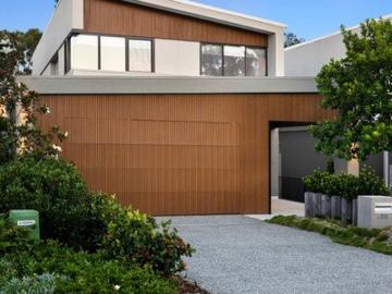 Elevated East facing, lift, Architect Designed