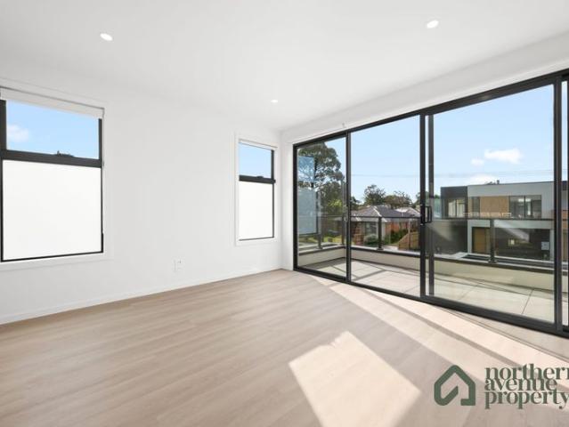 SOPHISTICATED LUXURY LIVING IN HEIDELBERG WEST