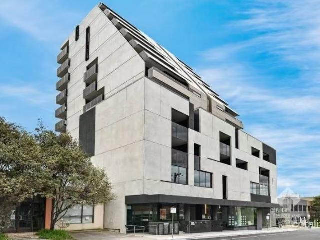 Sophisticated Lifestyle in the Heart of Box Hill
