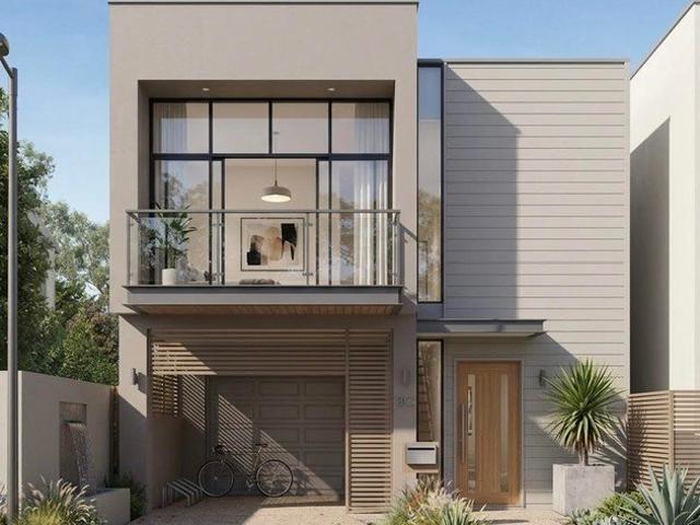 Sophisticated Living at the Heart of the Bay