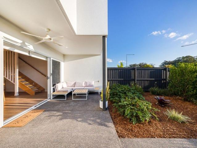 Sophisticated Living in the Heart of Palmview REF: 4503