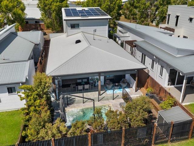 Sophisticated Living, Resort Style Entertaining & Exceptional Inclusions