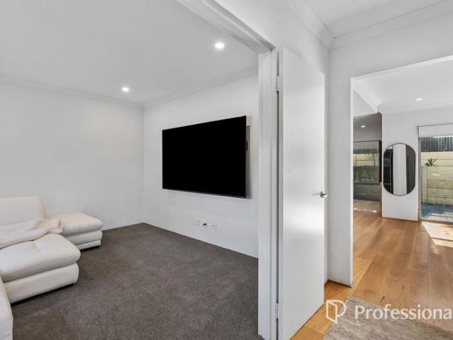 Double Storey Sophistication in Bassendean!