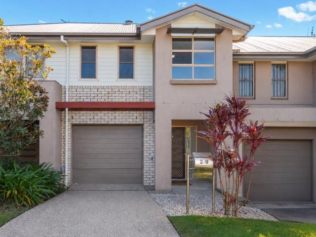 Sophisticated Low Maintenance Living in a Sought After Coomera Pocket