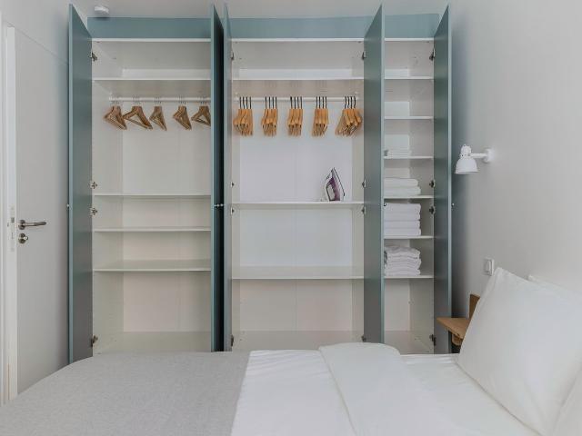 Sophisticated Paris Studio: Move In Ready Today!, Paris Amsterdam Apartments for Rent