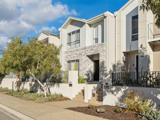 Sophisticated Parkside Living with Contemporary Elegance