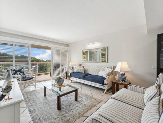 Spectacular 320sqm Sky Home With Water Views