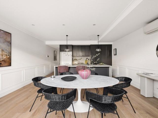 Sophisticated renovated home of exceptional in/outdoor space