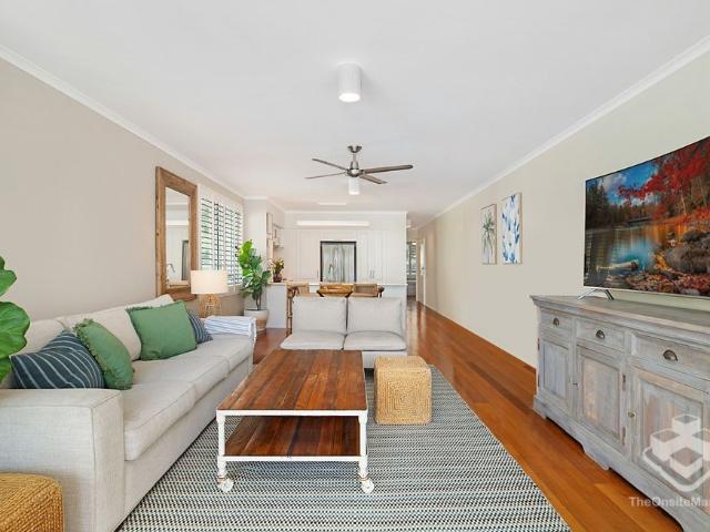 Sophisticated Riverside Living | Fully Furnished Luxury Apartment in Teneriffe
