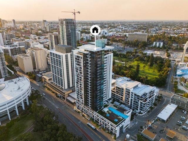 Sophisticated Riverside Living in Queens Riverside QIII East Perth