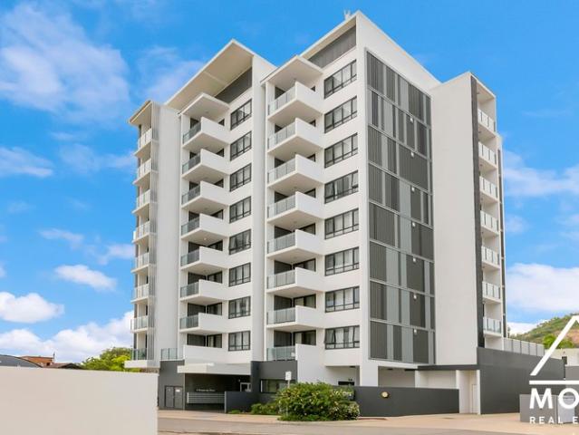 Sophisticated Riverside Living in the Heart of Townsville